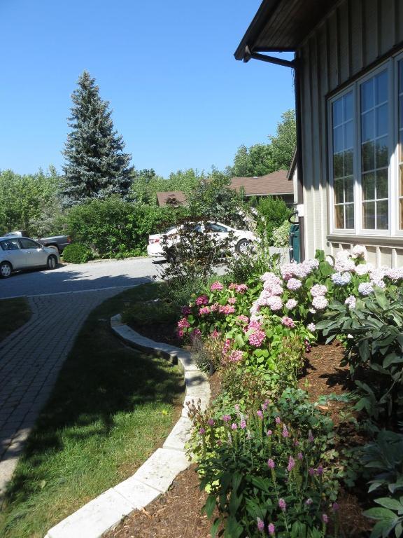 Cedar Gables Bed & Breakfast Niagara-on-the-Lake Exterior photo